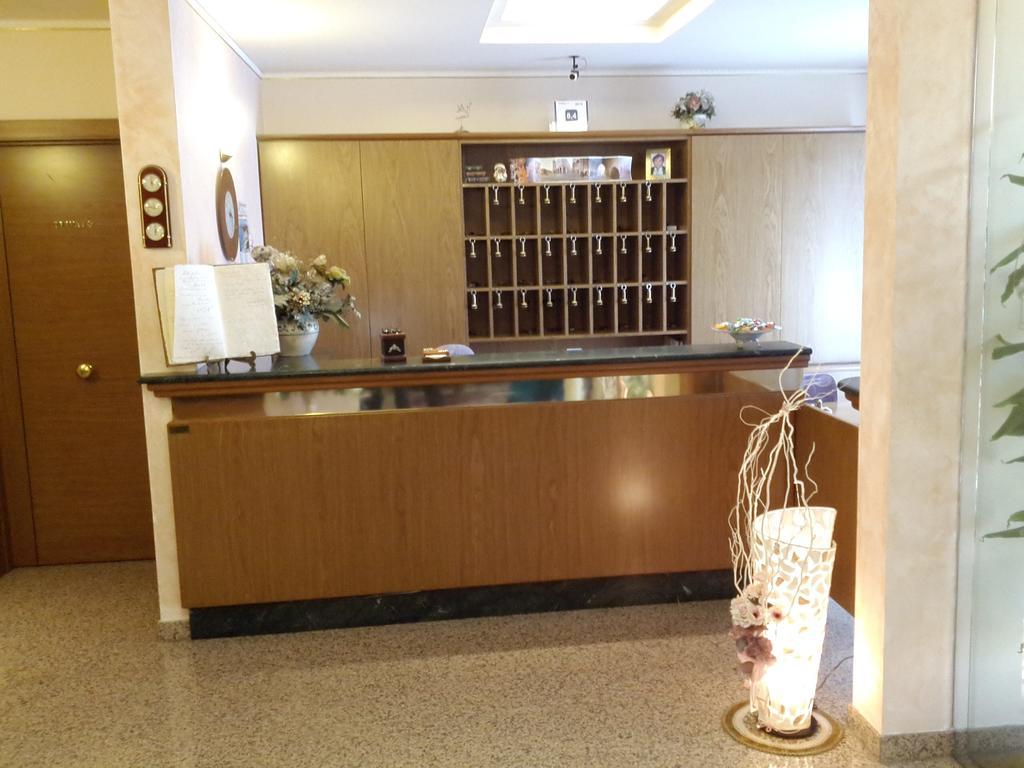 Hotel 2000 Φαμπριάνο Εξωτερικό φωτογραφία