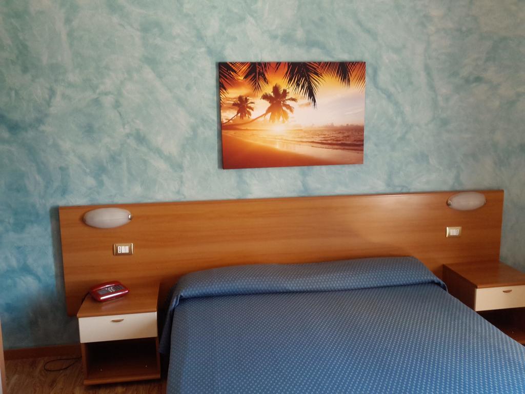 Hotel 2000 Φαμπριάνο Εξωτερικό φωτογραφία