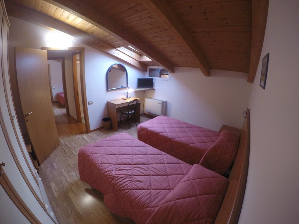 Hotel 2000 Φαμπριάνο Εξωτερικό φωτογραφία